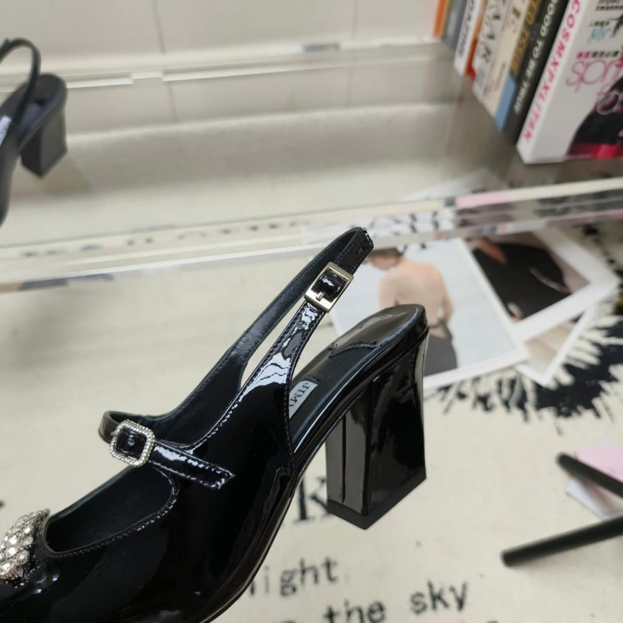 Jimmy Choo Brianna shoe 220925
