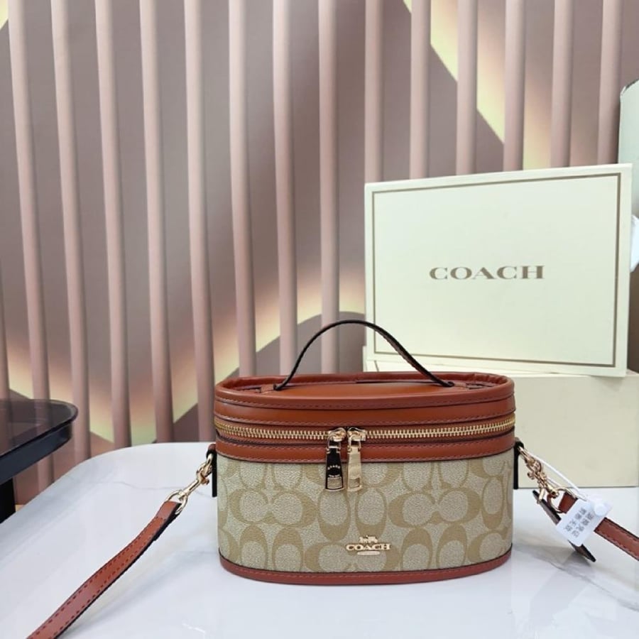 شنط كوتش برايانا 254540