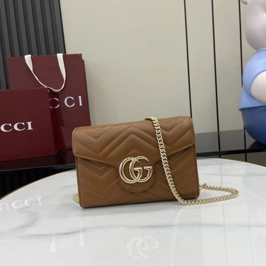 شنط قوتشي برايانا 205232