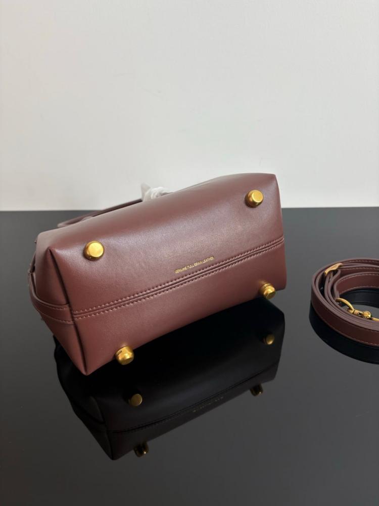 شنط  كوتش ٢٠٢٥ برايانا 236410