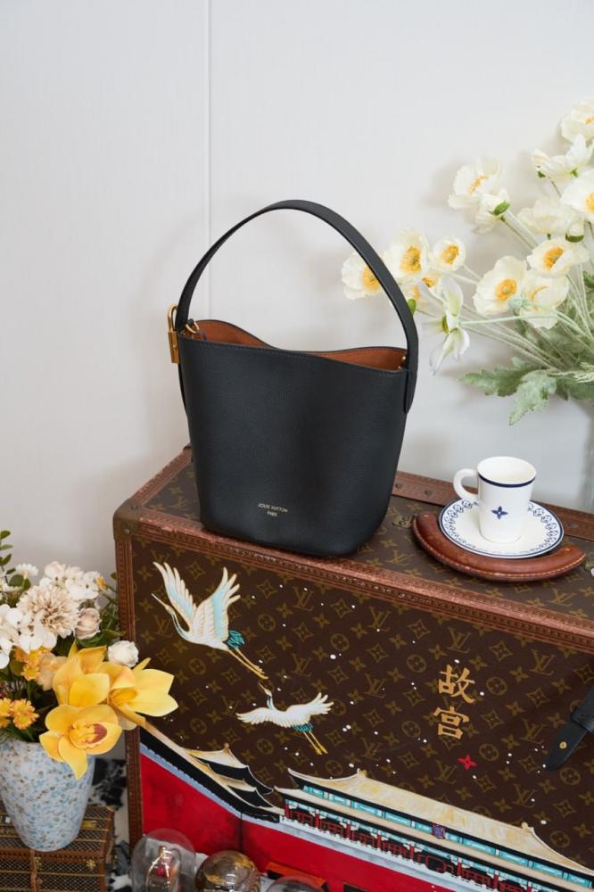 Louis Vuitton bags بريانا 232325