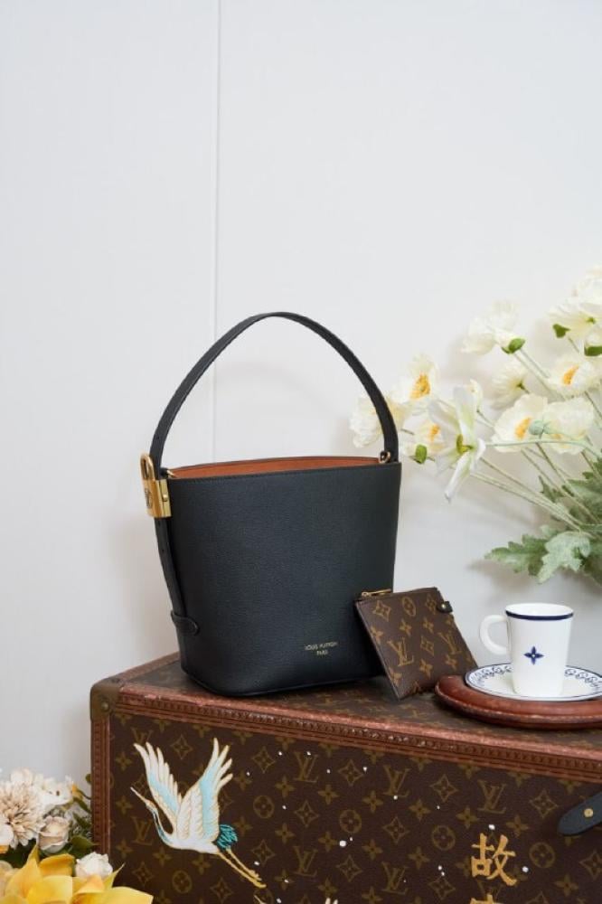 Louis Vuitton bags بريانا 232325