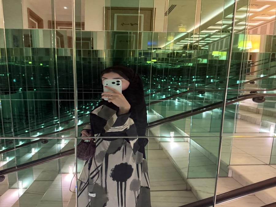 شيفون مبطن جورجيت طباعة خاصة أسود × زيتي