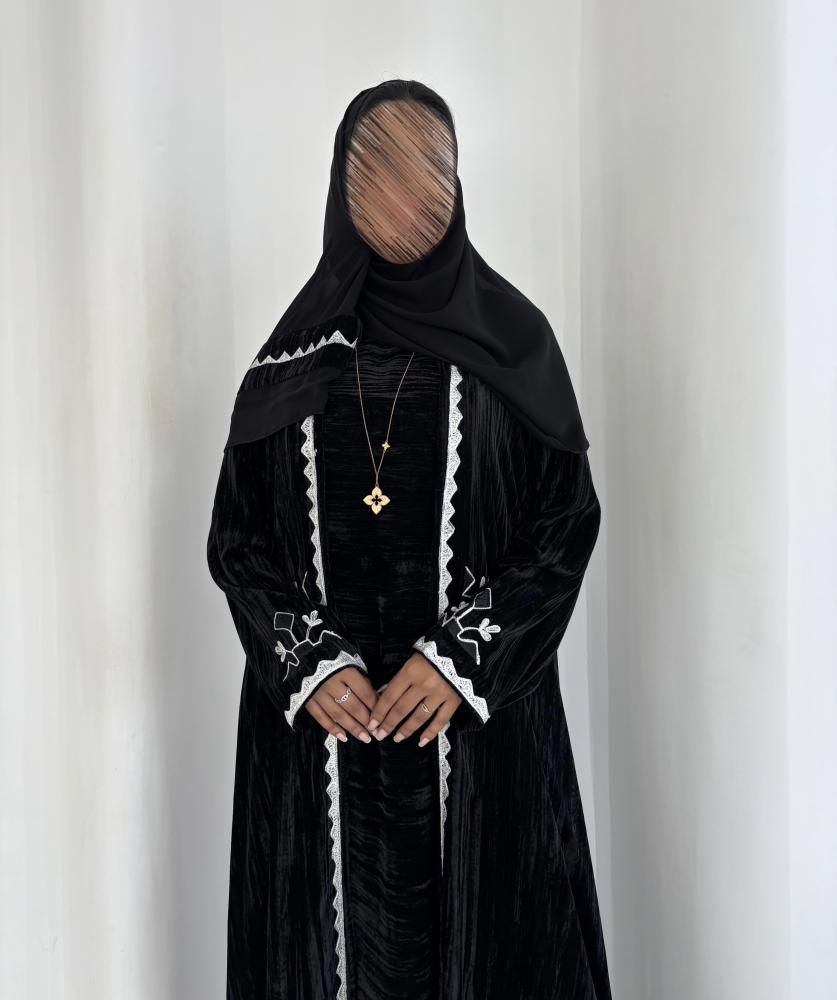 فستان مخمل أسود مكسر