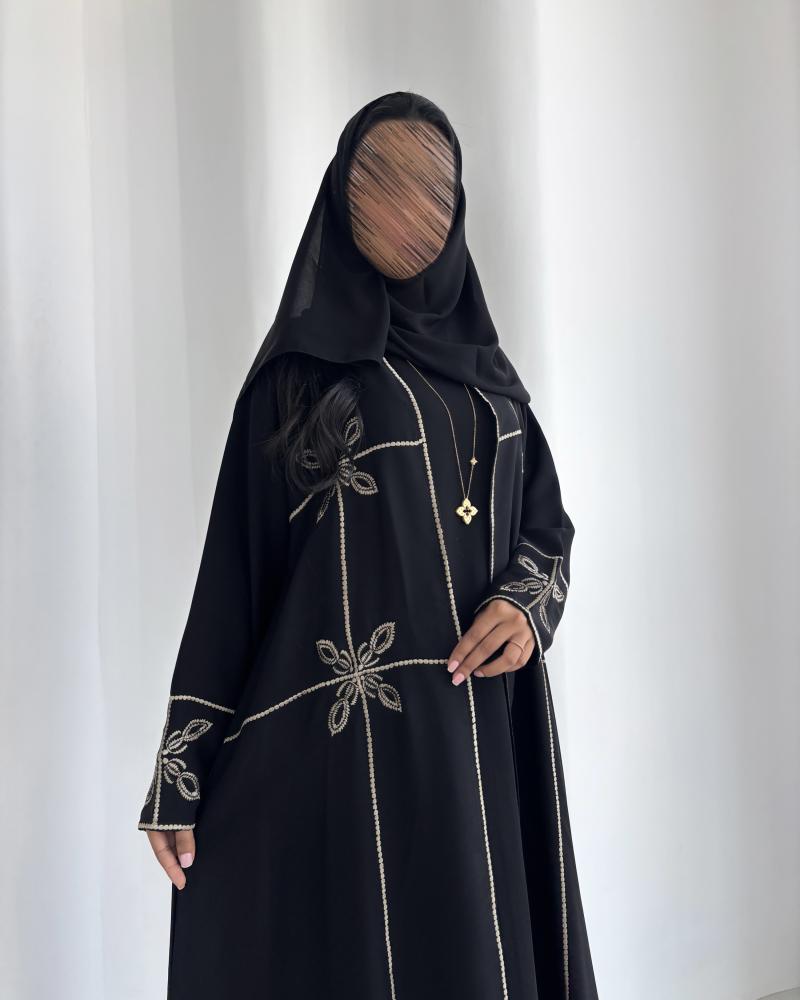 فستان اسود كت