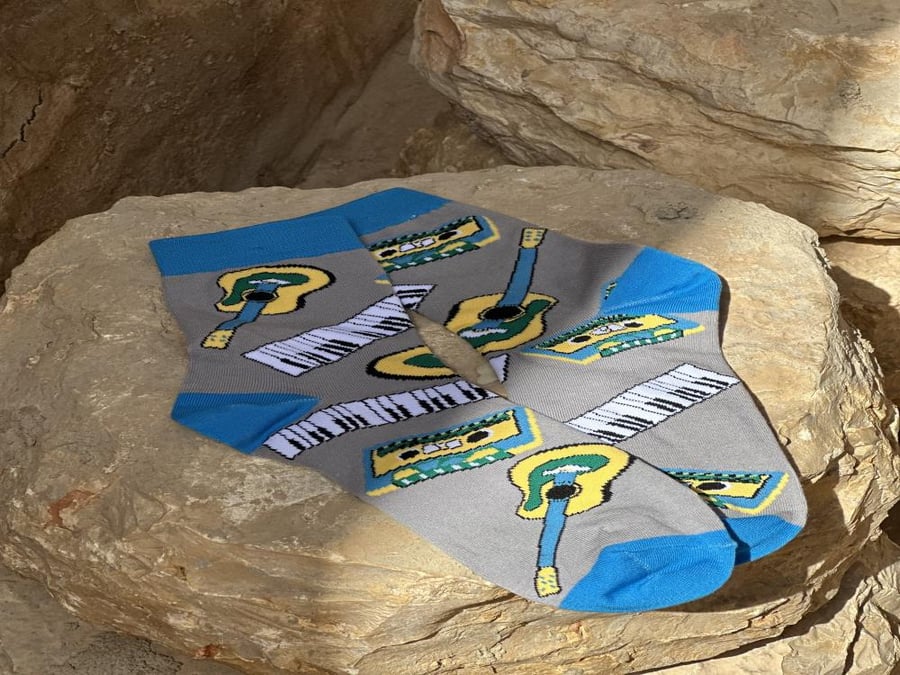 شراب ‏Socks | آلات موسيقية