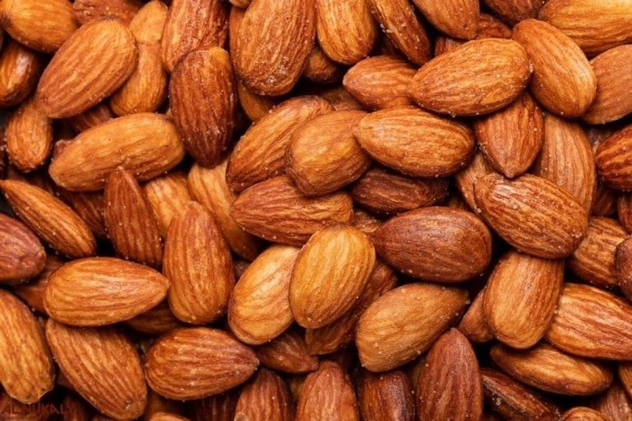 لوز محمص مملح