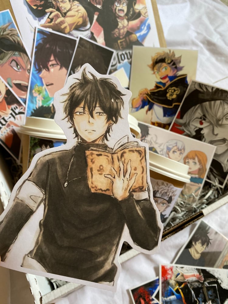 بوكس black ☘️ clover