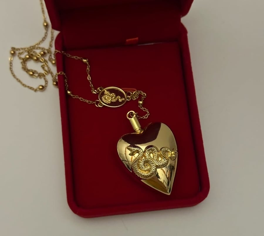 Lana del rey necklace