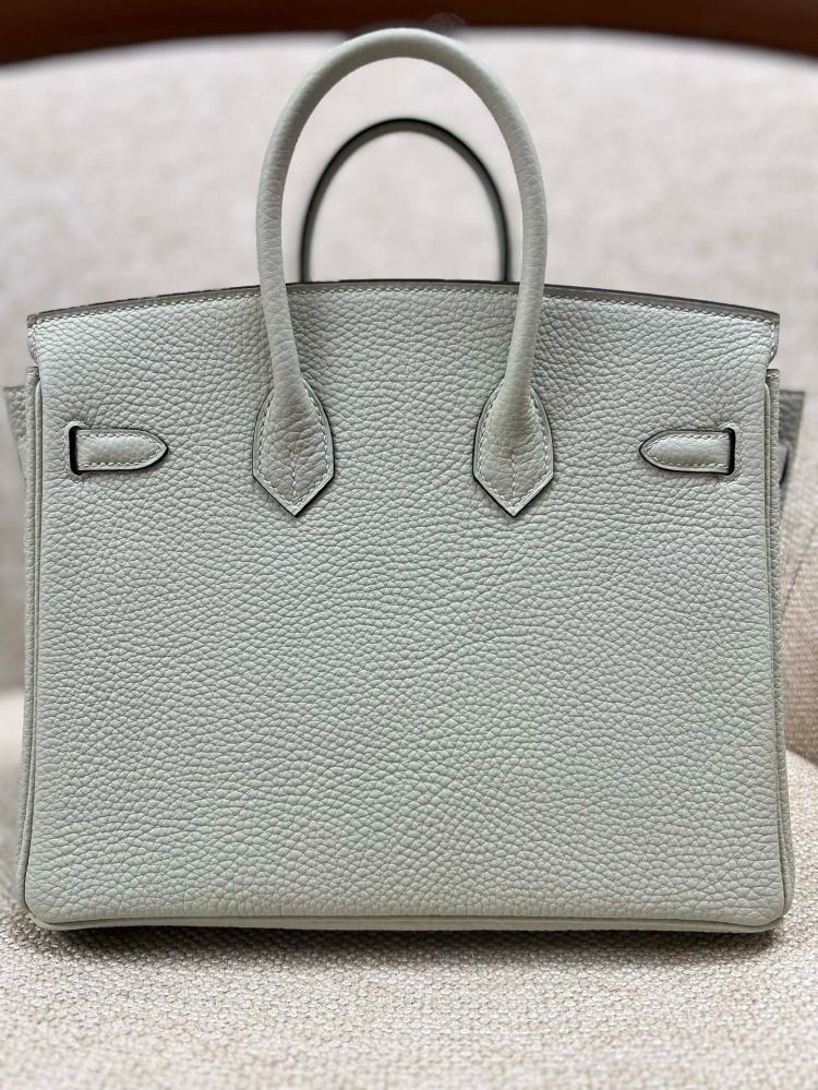 Birkin 25, Gris nave togo