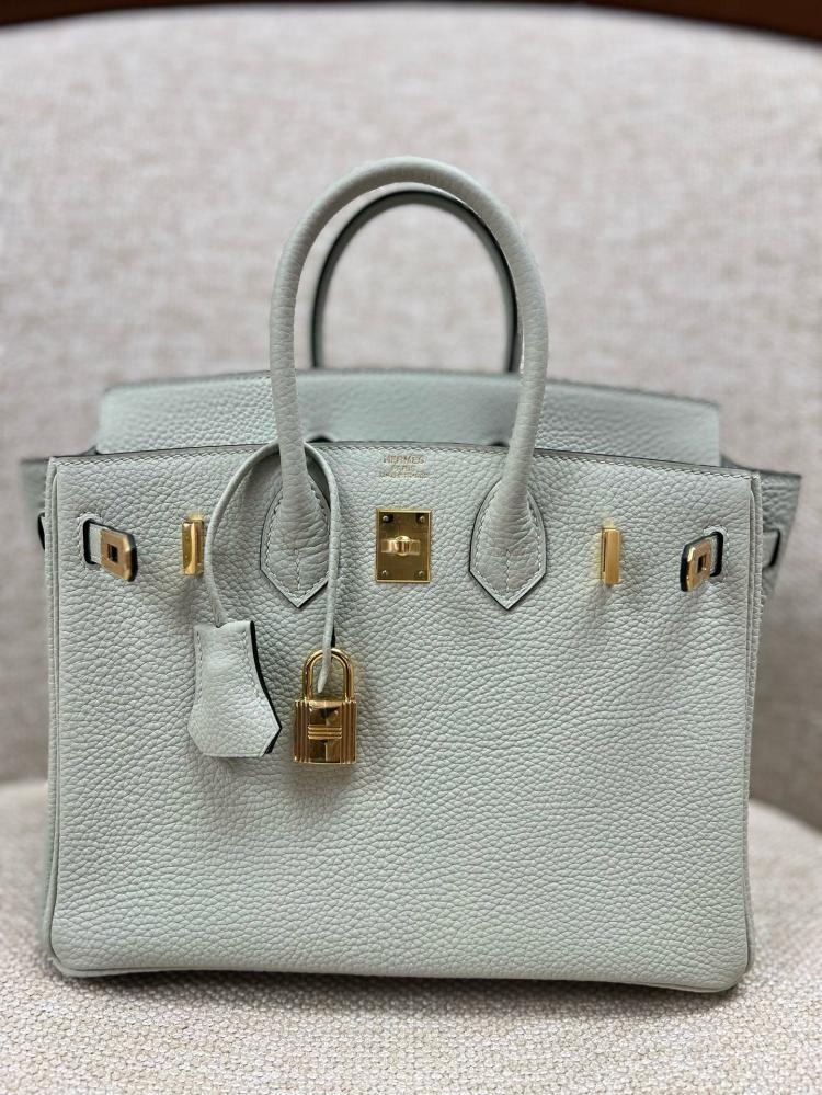 Birkin 25, Gris nave togo