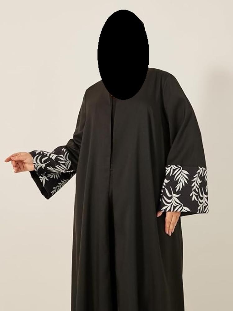 عباية نسائية للاحتفالات الرسمية بتصميم احترافي عصري