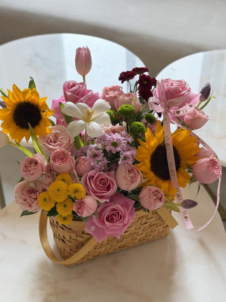 Blush Basket