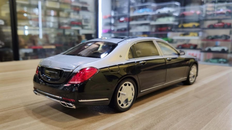Mercedes-Benz S Class S600 V12 Maybach Obsidian Black Silver 1:18 Almost Real 820106