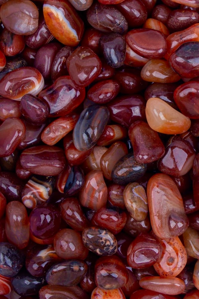 عقد حجر العقيق الأحمر الثلاثي