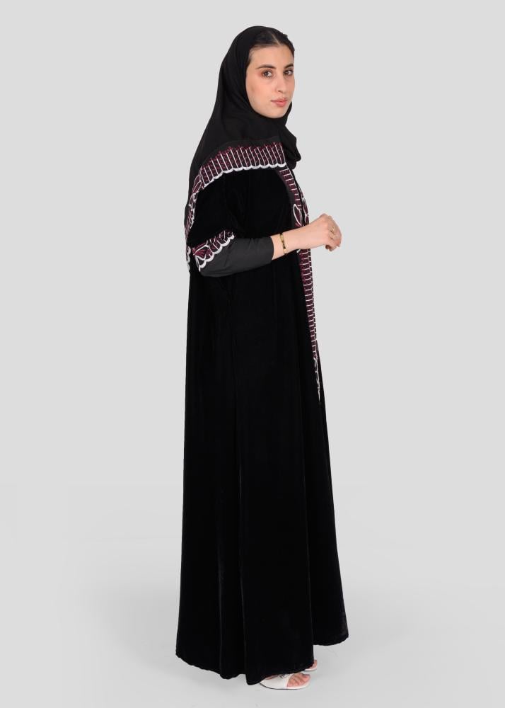 عباية مخمل اسود