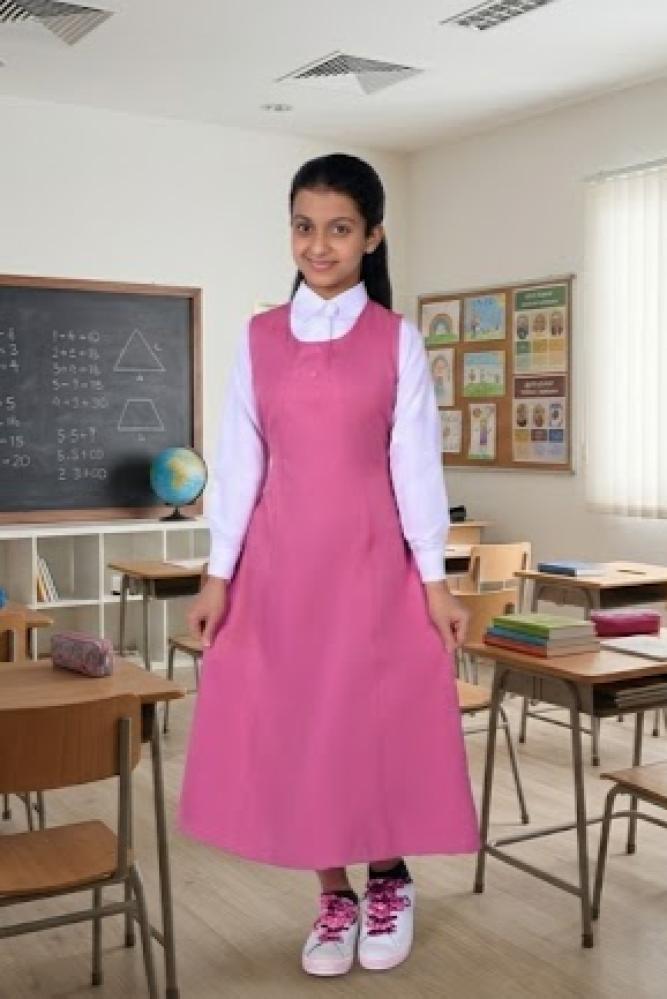مريول وردي سادة للمرحلة الابتدائية