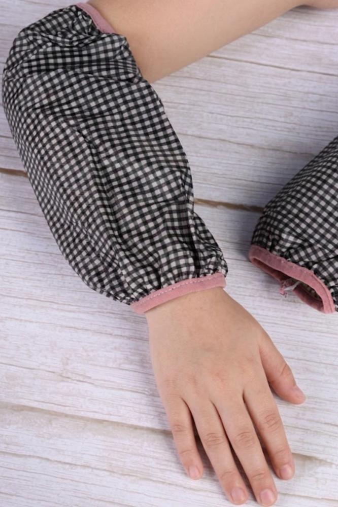 أكمام حماية للملابس و اليد بتصميم كاروهات