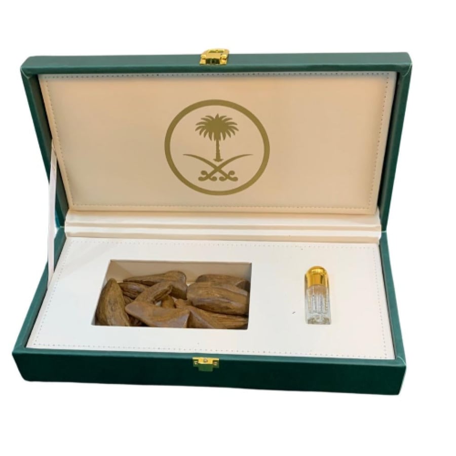 Rectangular leather bag with swords and palm tree, olive green color, one ounce plus a quarter of a Tola