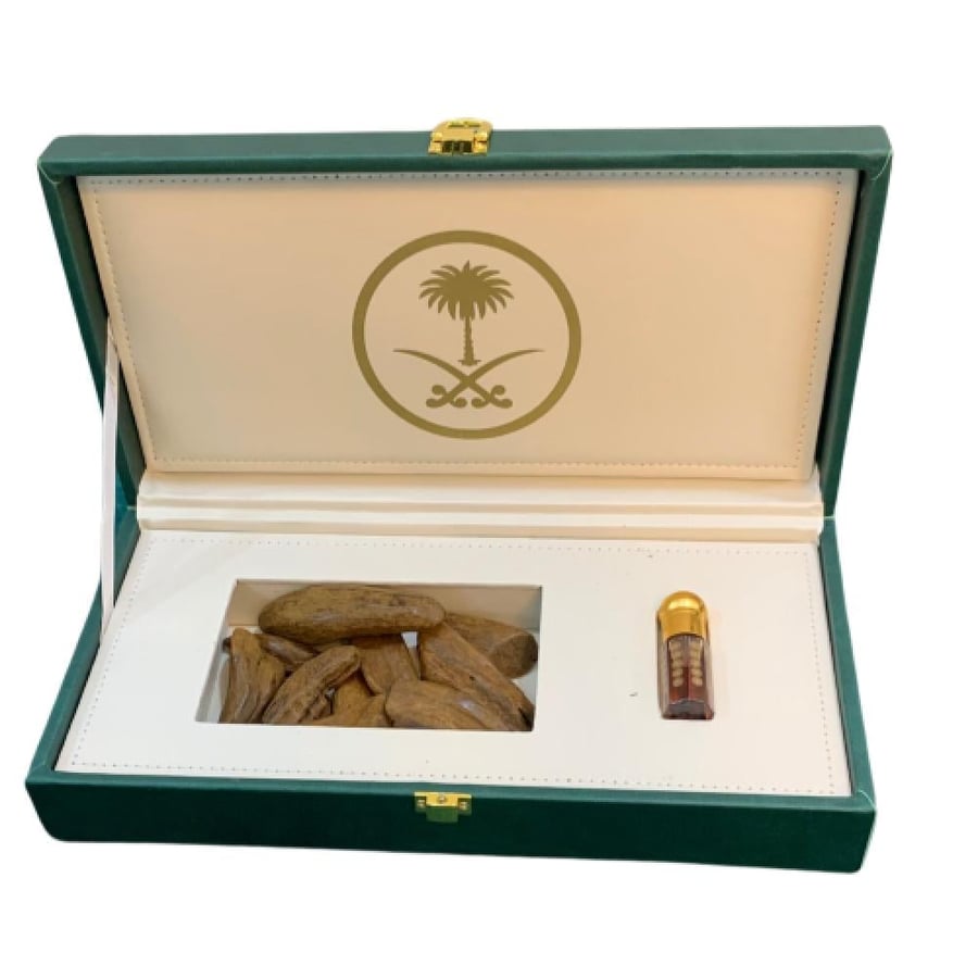 Rectangular leather bag with swords and palm tree, olive green color, one ounce plus a quarter of a Tola