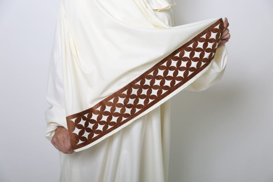رداء بيج ( زينه بني غامق )