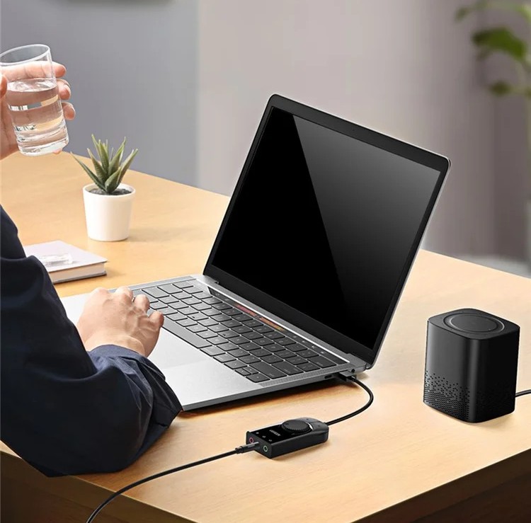 محول صوت ستيريو خارجي USB من UGREEN بطول 1 متر (أسود) CM129 50599