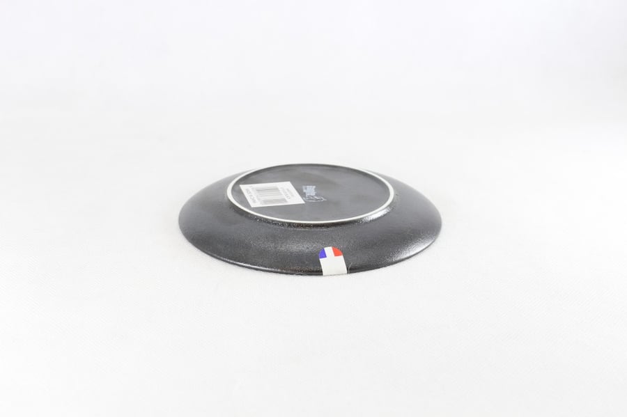 صحن بورسلان دائري اسود خشن 15 سم