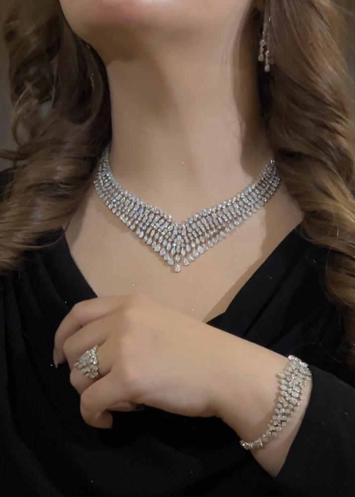 طقم لوسين