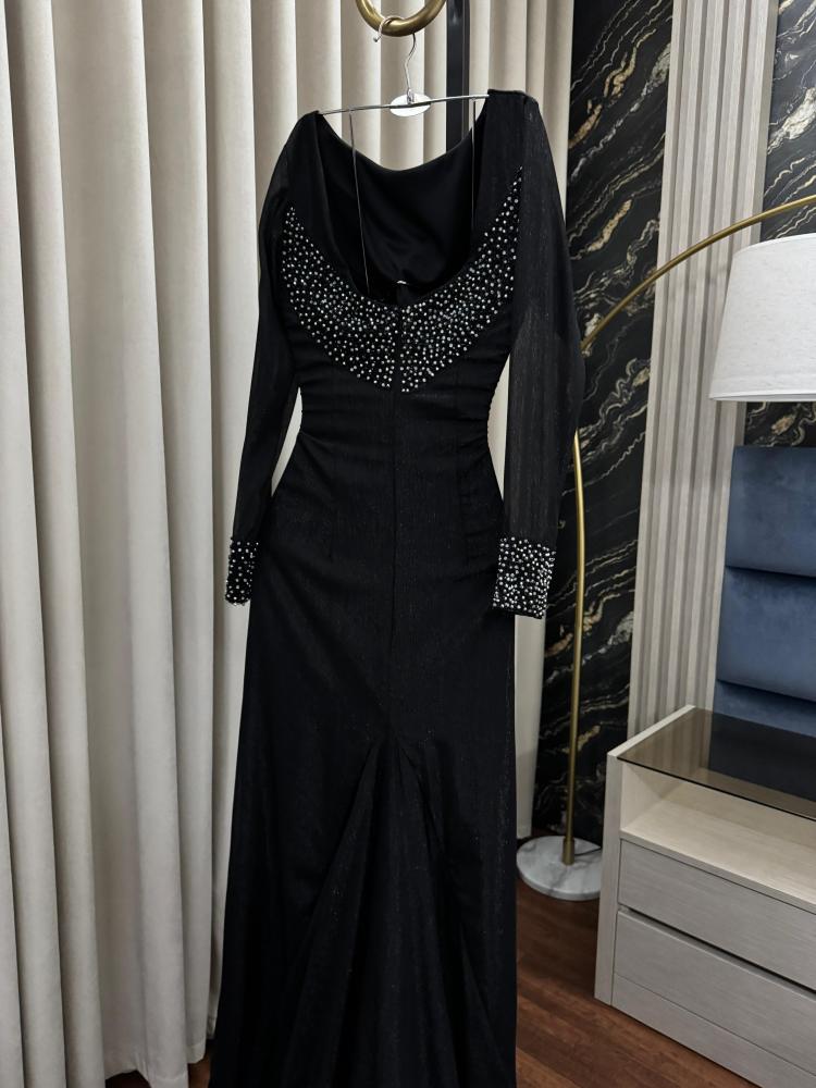 فستان اسود ناعم كرنكل