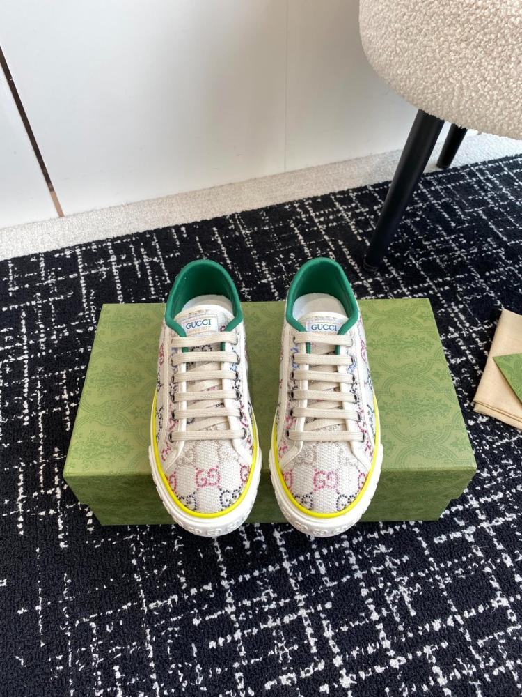Gucci shoes