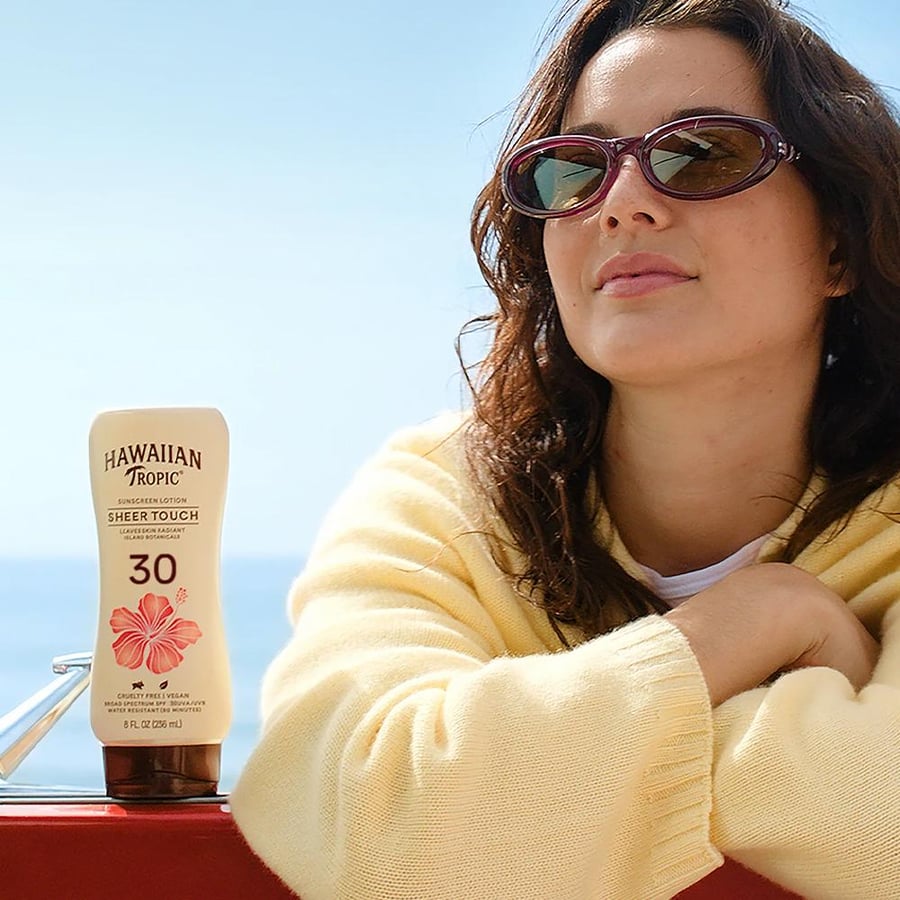 هاوايان تروبيك، لوشن مرطب واقي من الشمس، مع لمسة لمعة خفيفة، SPF30، مقاوم للماء - 236 مل
