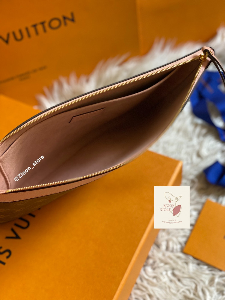 Louis Vuitton pink pouch