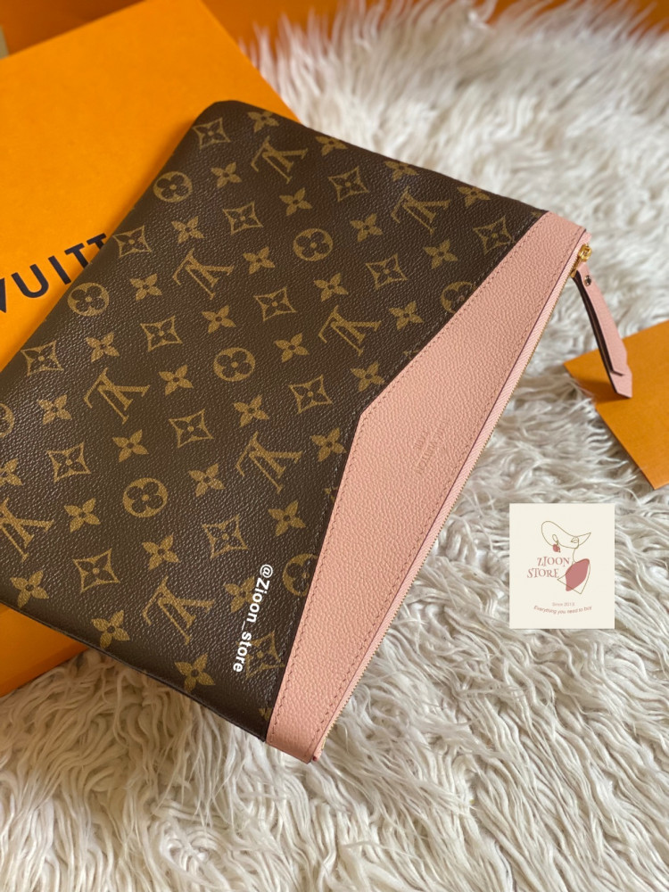 Louis Vuitton pink pouch