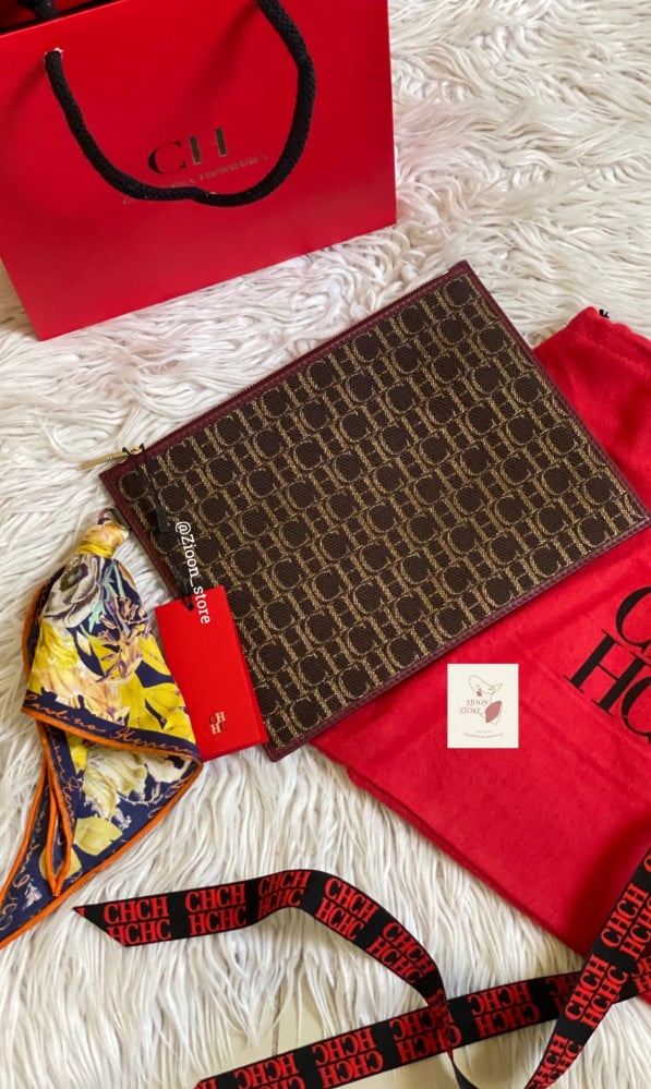 CH Carolina herrera pouch