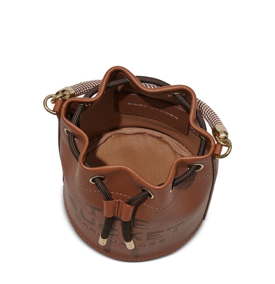 مارك جاكوبز The Leather Bucket Bag بالطلب ٢-٣ اسبوع عمل