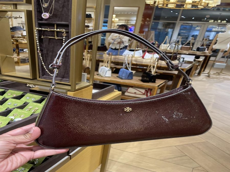 Tory Burch شنطة كتف حجم صغير بالطلب ١-٢ اسبوع
