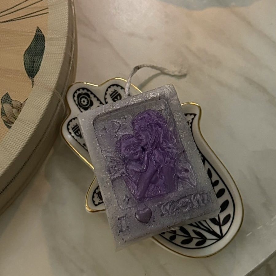 شمعة احبك ماما