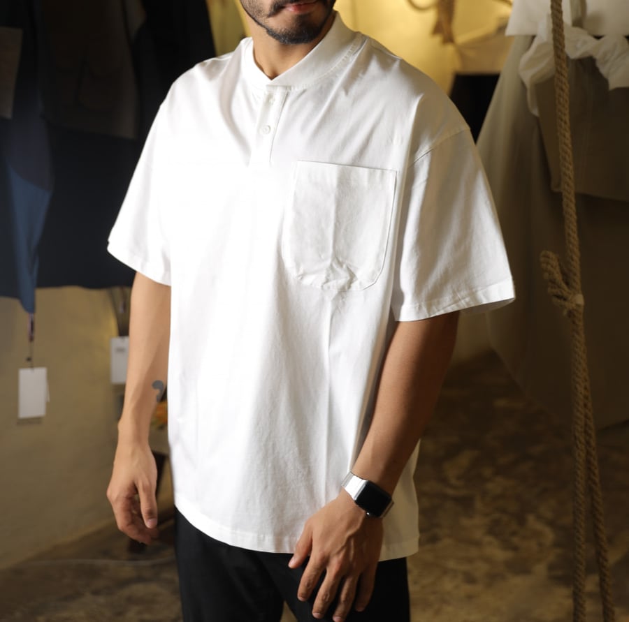 White  basic T-shirt