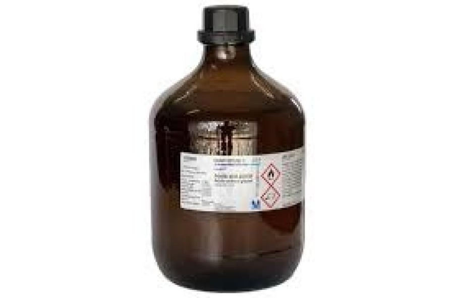 Acetic Acid Glacial (about 1.05) AR/ACS & P Test (Unaffected by chromic acid) BP, USP, Ph. Eur. ﺣﻤﺾ اﻟﺨلﻴك اﻟﺠلﻴﺪي  99.7%