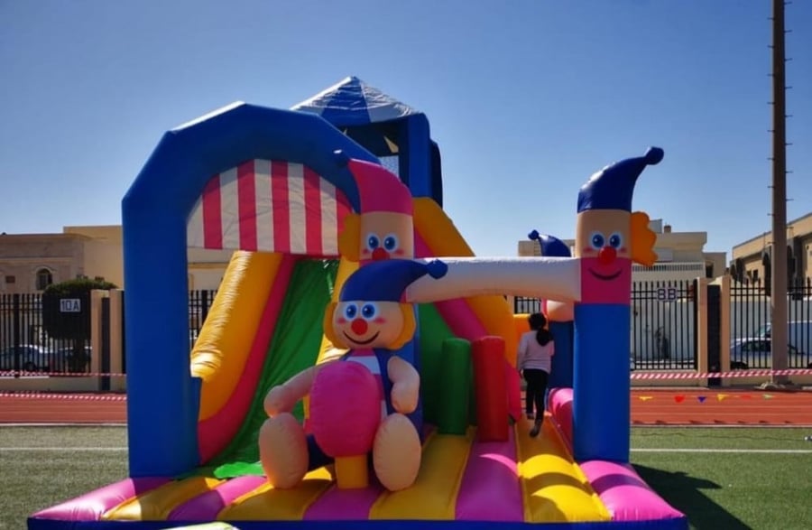 The three clowns bouncy 6 * 4 * 5m