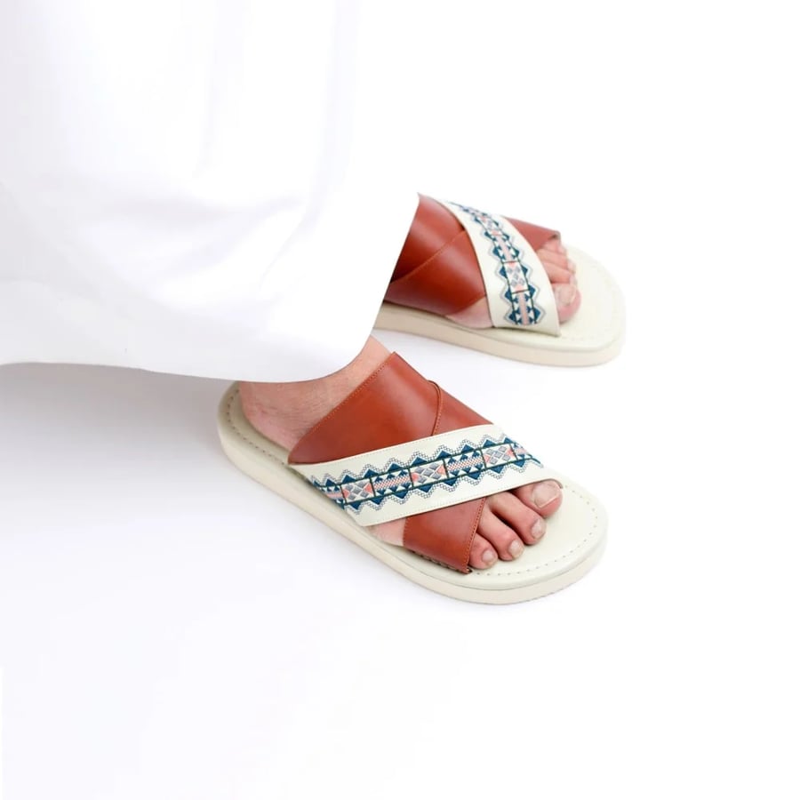 احذية شرقية