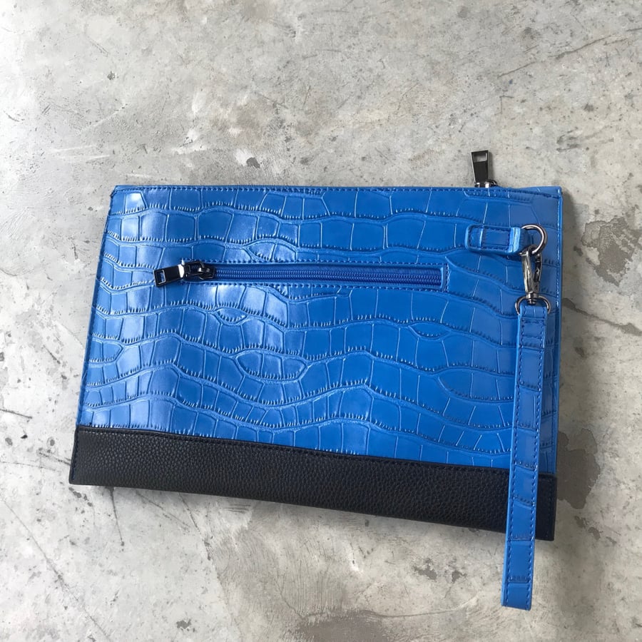 UNREAL pouch - blue