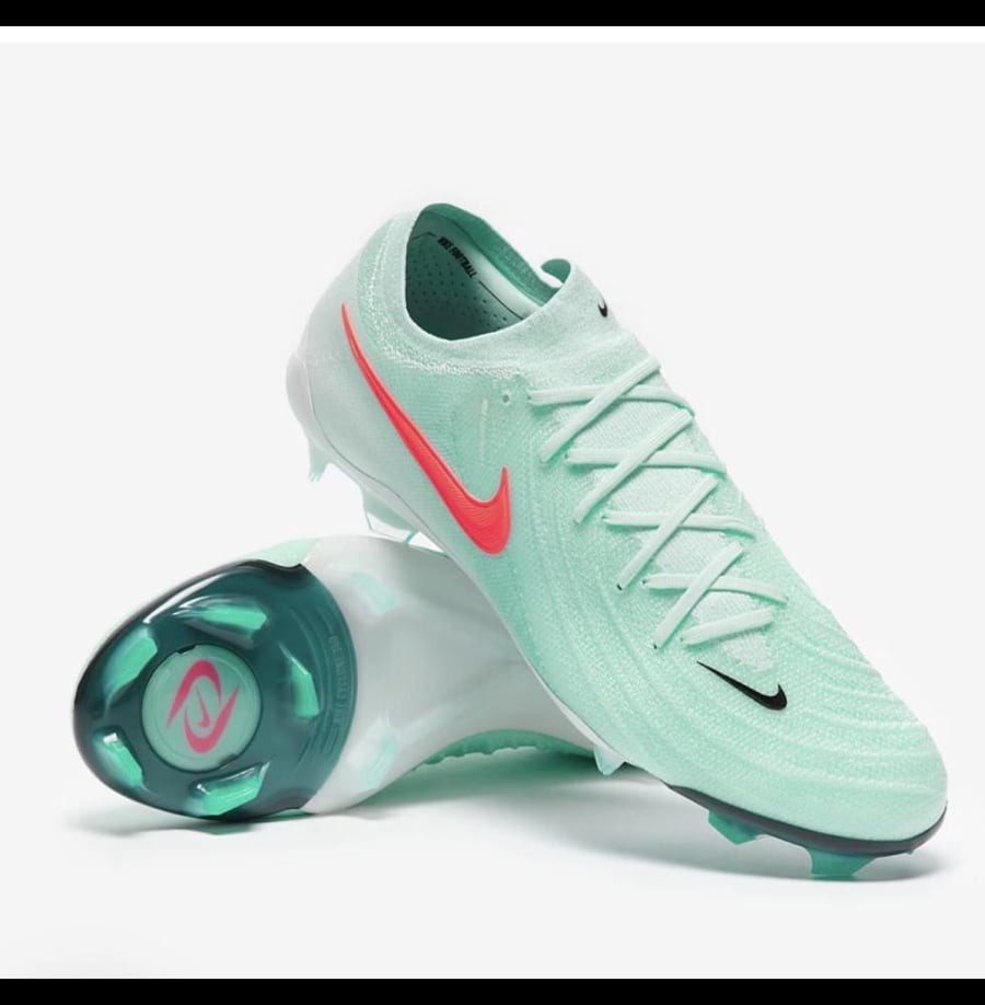 First grade Nike headphones