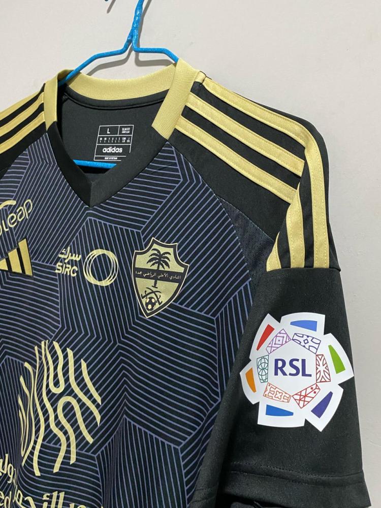 تيشيرت الاهلي الثالث