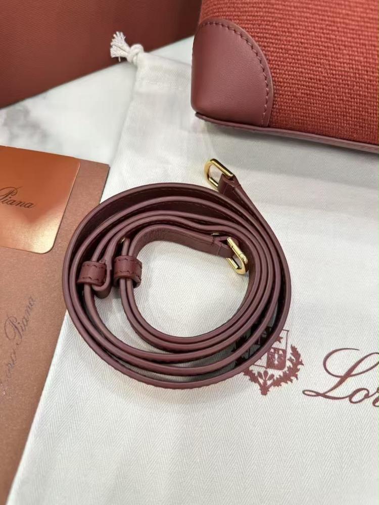 Loro Piana  19CM