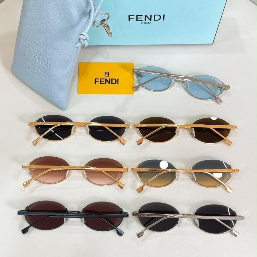 FENDI سماوي بفضي