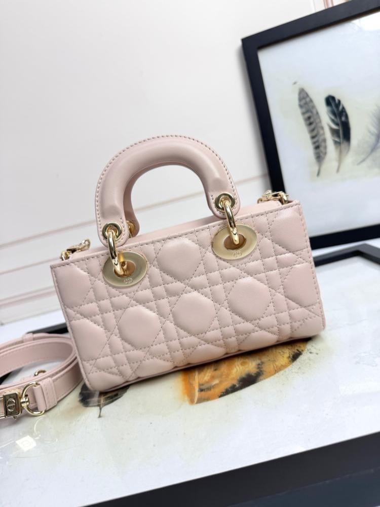 وردي الجديده Micro Dior joy 22cm