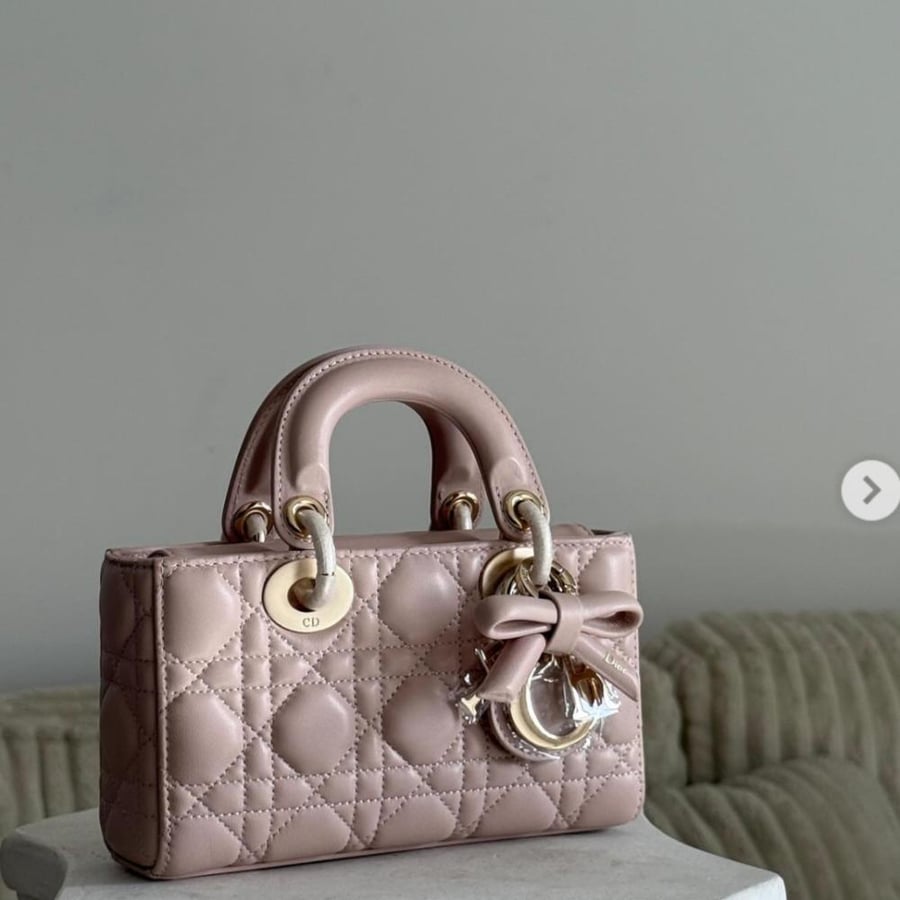 وردي الجديده Micro Dior joy 16cm