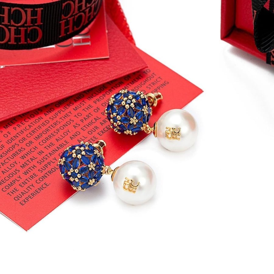 CH  earring كبير