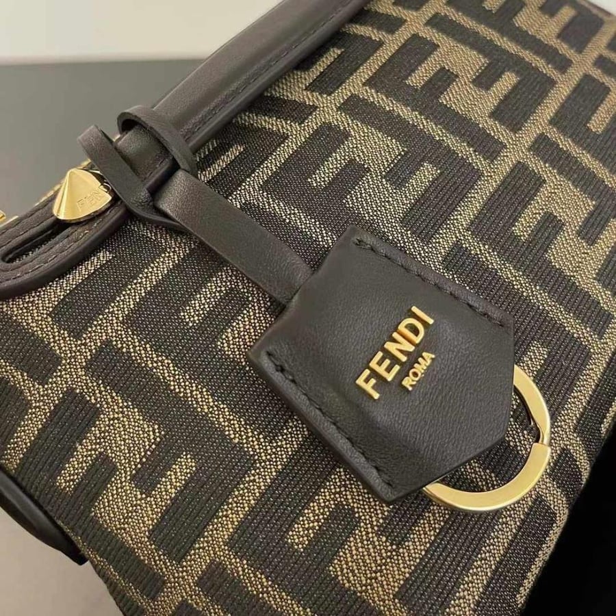 FENDI mini 20CM